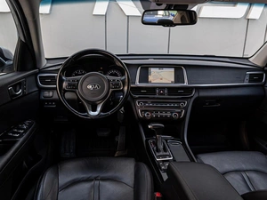 Седан Kia Optima 2018 года, 1710000 рублей, Краснодар