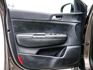 Внедорожник Kia Sportage 2017 года, 2049000 рублей, Красноярск