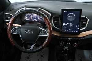 Седан ВАЗ (LADA) Vesta Cross 2024 года, 1819000 рублей, Омск