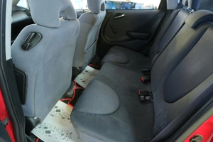 Хетчбэк Honda Jazz 2006 года, 679000 рублей, Омск