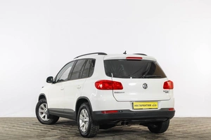 Внедорожник Volkswagen Tiguan 2012 года, 1459000 рублей, Тюмень