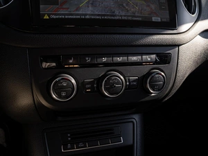 Внедорожник Volkswagen Tiguan 2015 года, 1798000 рублей, Краснодар