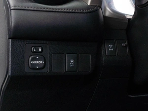 Внедорожник Toyota RAV4 2013 года, 1799000 рублей, Тюмень