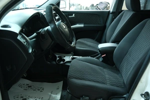 Внедорожник Kia Sportage 2007 года, 899000 рублей, Омск