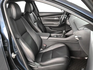 Хетчбэк Mazda 3 2019 года, 2640000 рублей, Аксай
