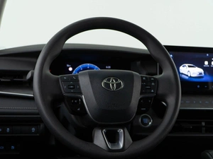 Седан Toyota Camry 2025 года, 4198999 рублей, Москва