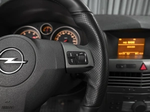 Хетчбэк Opel Astra 2006 года, 385000 рублей, Ставрополь