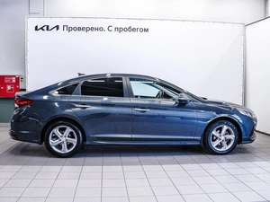 Седан Hyundai Sonata 2018 года, 1550000 рублей, Красноярск