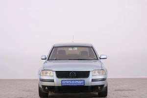 Седан Volkswagen Passat 2002 года, 429000 рублей, Омск