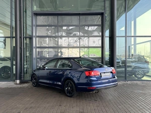 Седан Volkswagen Jetta 2012 года, 1190000 рублей, Уфа