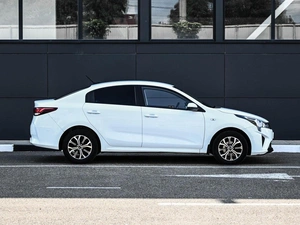 Седан Kia Rio 2020 года, 1489000 рублей, Кирилловка