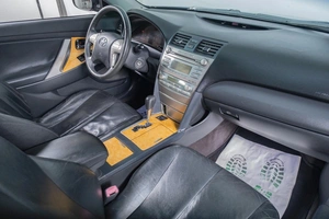 Седан Toyota Camry 2006 года, 1109000 рублей, Томск