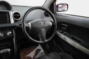 Хетчбэк Toyota Ist 2005 года, 499000 рублей, Новокузнецк