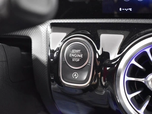 Седан Mercedes-benz CLA-класс 2020 года, 2978900 рублей, Казань