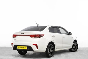 Седан Kia Rio 2017 года, 1119000 рублей, Барнаул