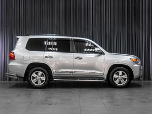 Внедорожник Toyota Land Cruiser 2012 года, 3249000 рублей, Тюмень