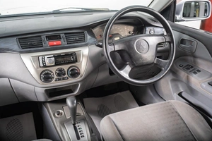 Седан Mitsubishi Lancer 2004 года, 259000 рублей, Томск