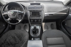 Лифтбек Skoda Octavia 2011 года, 719000 рублей, Барнаул