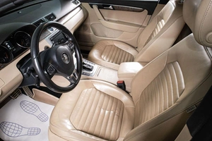 Седан Volkswagen Passat 2013 года, 1179000 рублей, Сургут