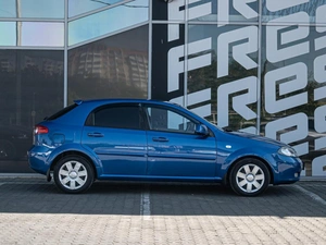 Хетчбэк Chevrolet Lacetti 2011 года, 630000 рублей, Краснодар