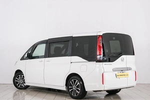 Минивэн Honda Stepwgn 2015 года, 1759000 рублей, Красноярск