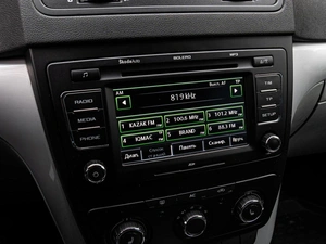 Внедорожник Skoda Yeti 2012 года, 1020000 рублей, Краснодар