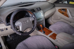 Седан Toyota Camry 2008 года, 1079000 рублей, Томск