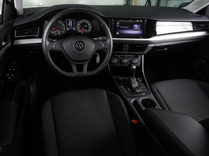 Седан Volkswagen Bora 2022 года, 1840000 рублей, Воронеж