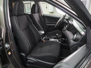 Внедорожник Toyota RAV4 2017 года, 2119000 рублей, Тюмень