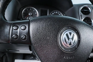 Внедорожник Volkswagen Tiguan 2009 года, 1059000 рублей, Челябинск