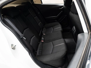 Седан Mazda 3 2018 года, 1590000 рублей, Краснодар