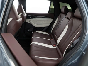 Внедорожник Geely Monjaro 2023 года, 3249999 рублей, Москва