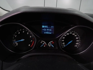 Седан Ford Focus 2013 года, 1060000 рублей, Воронеж