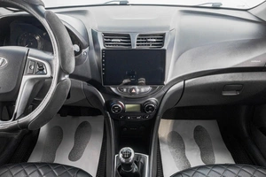 Хетчбэк Hyundai Solaris 2013 года, 949000 рублей, Барнаул