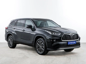 Внедорожник Toyota Highlander 2026 года, 5880046 рублей, Москва