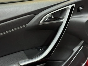 Хетчбэк Opel Astra GTC 2012 года, 857000 рублей, Красноярск