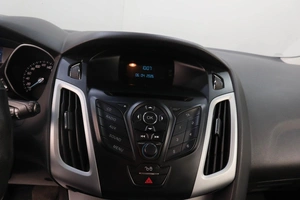 Хетчбэк Ford Focus 2014 года, 829000 рублей, Челябинск