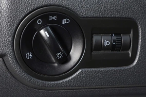 Седан Volkswagen Polo 2019 года, 1349000 рублей, Новосибирск