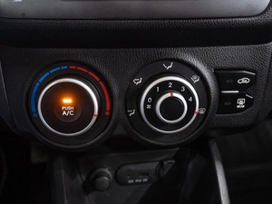 Седан Kia Rio 2013 года, 900000 рублей, Краснодар