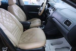 Седан Volkswagen Polo 2014 года, 819000 рублей, Омск