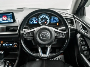 Хетчбэк Mazda Axela 2017 года, 1100000 рублей, Красноярск
