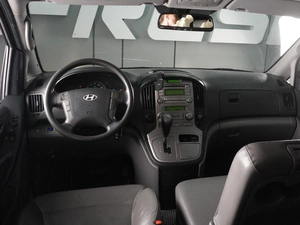 Минивэн Hyundai Grand Starex 2014 года, 1819000 рублей, Минеральные Воды
