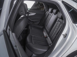 Седан Audi A4 2018 года, 2519000 рублей, Ростов-на-Дону