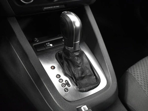Седан Volkswagen Jetta 2012 года, 1019900 рублей, Казань