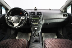 Седан Toyota Avensis 2009 года, 1219000 рублей, Новосибирск