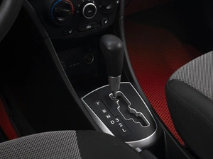 Хетчбэк Hyundai Solaris 2013 года, 1010000 рублей, Омск