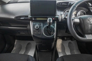 Минивэн Toyota Wish 2010 года, 1239000 рублей, Барнаул