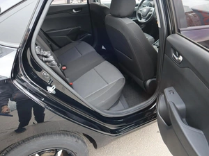 Седан Hyundai Solaris 2021 года, 1950000 рублей, Железногорск