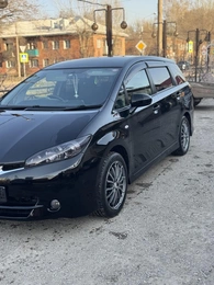 Минивэн Toyota Wish 2009 года, 610000 рублей, Красноярск