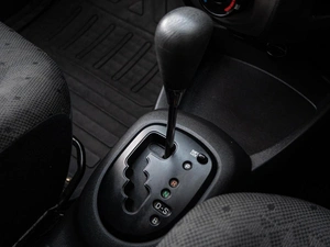 Хетчбэк Toyota Vitz 2010 года, 720000 рублей, Краснодар